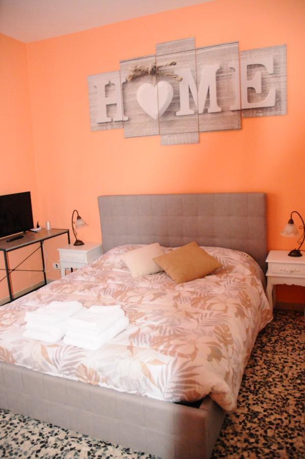 Andrea Affittacamere E B&B Solignano Nuovo Luaran gambar