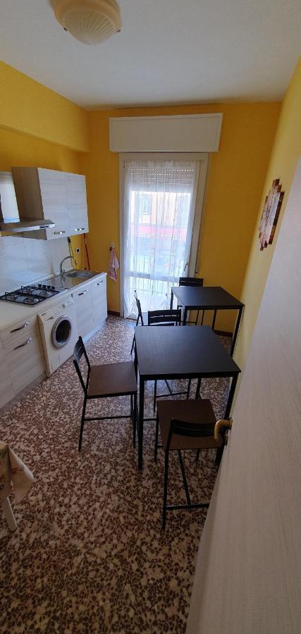 Andrea Affittacamere E B&B Solignano Nuovo Luaran gambar