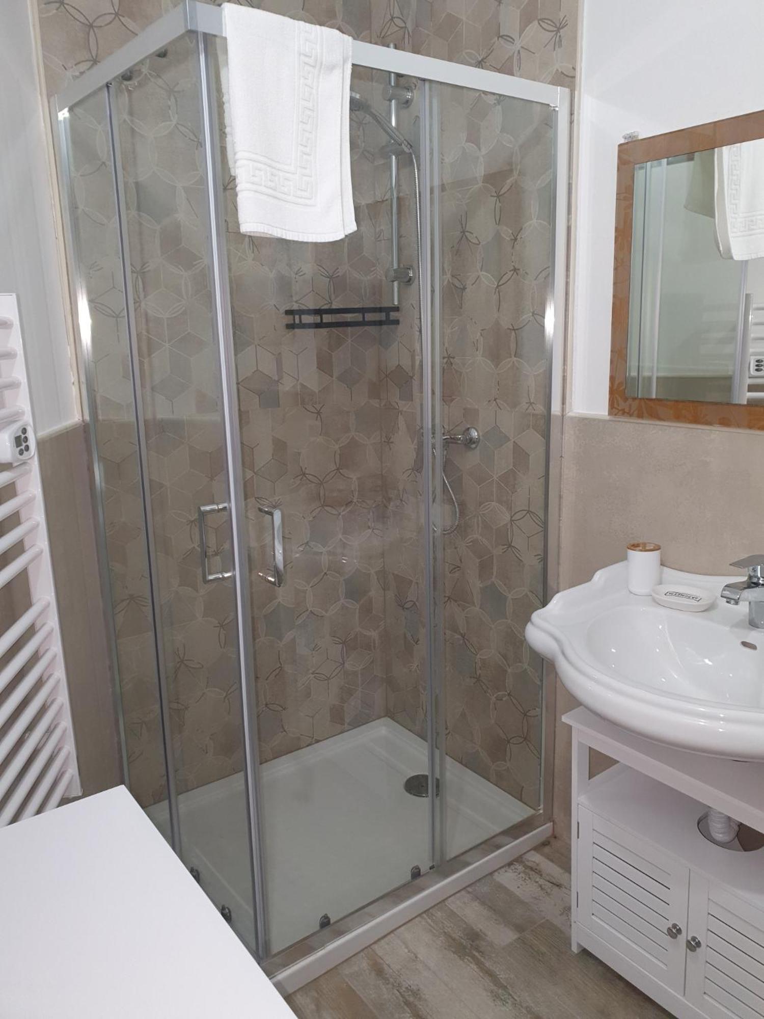 Andrea Affittacamere E B&B Solignano Nuovo Luaran gambar